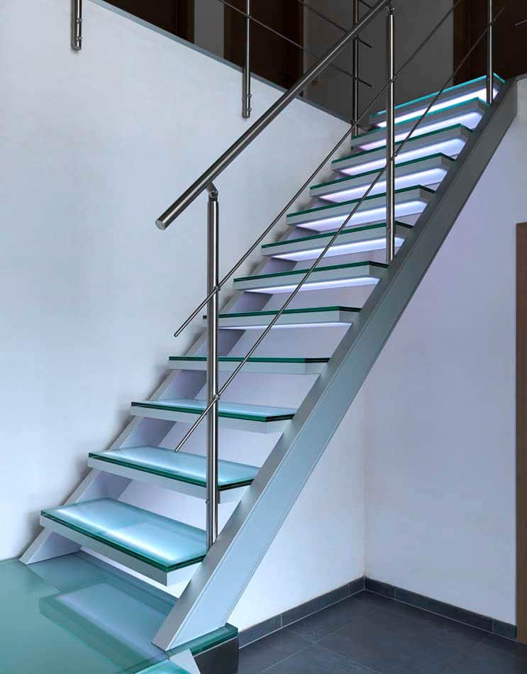 escalier verre lumineux