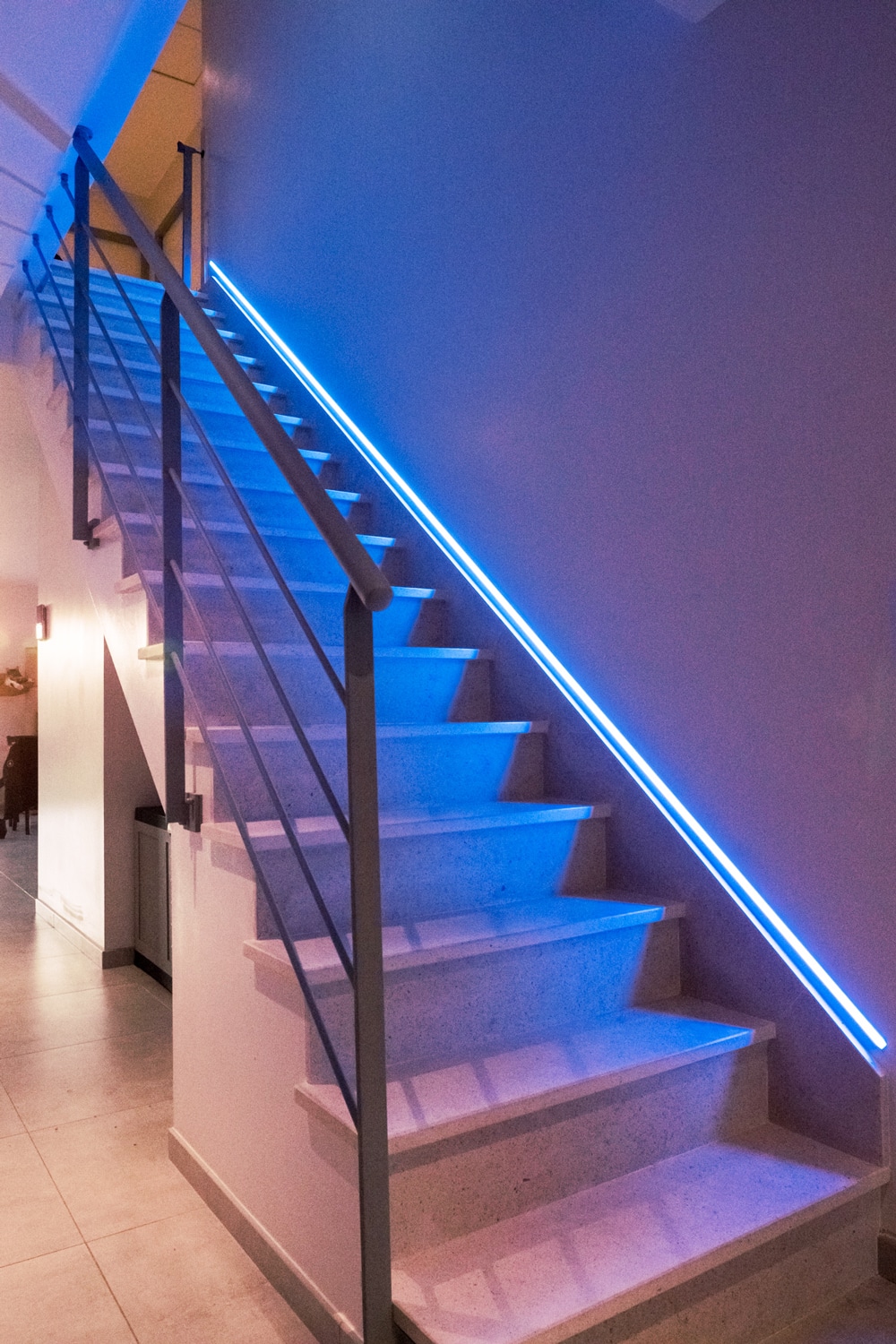 Eclairage LED sur mesure pour ESCALIER