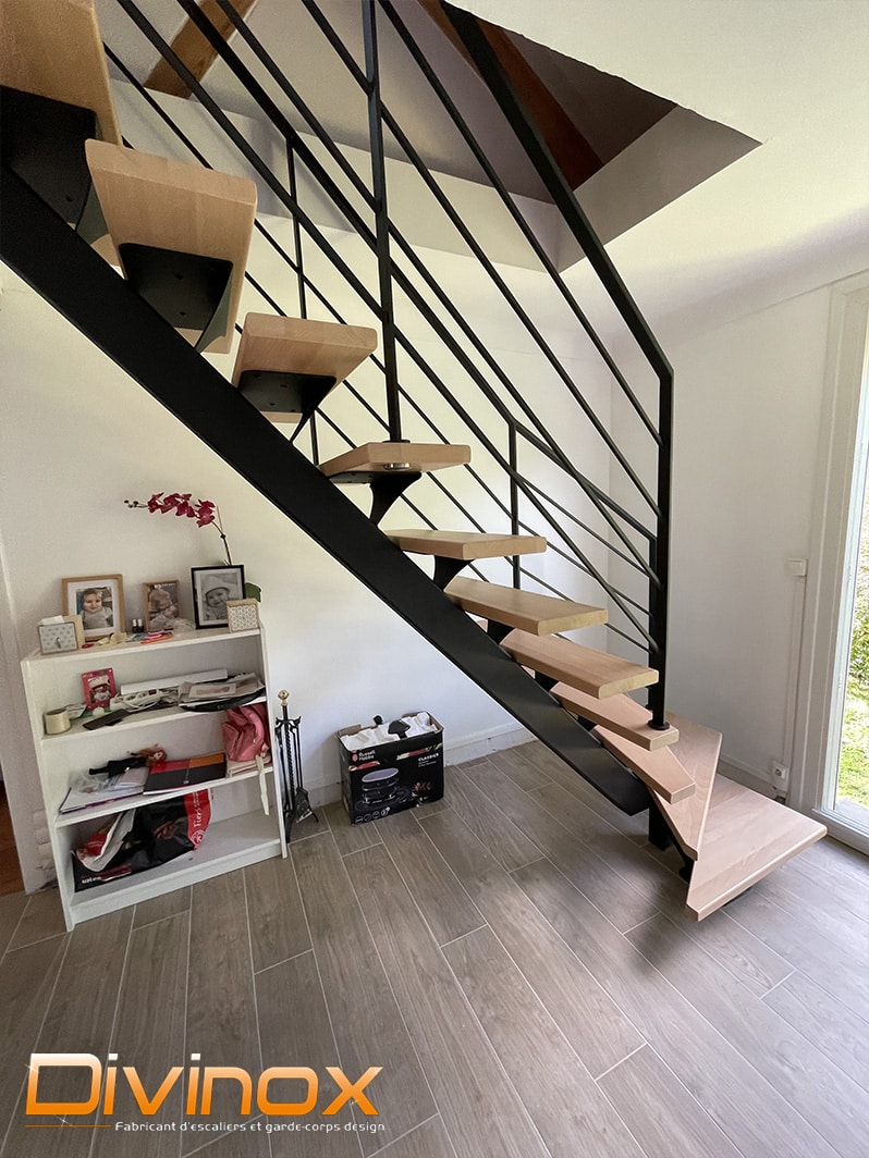 Escalier design avec rambarde acier